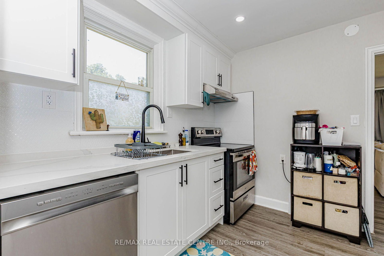 16 Ainslie Avenue • Hamilton, ON photo 9