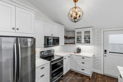 445 Pengelley Drive • Otonabee-South Monaghan, ON photo 4
