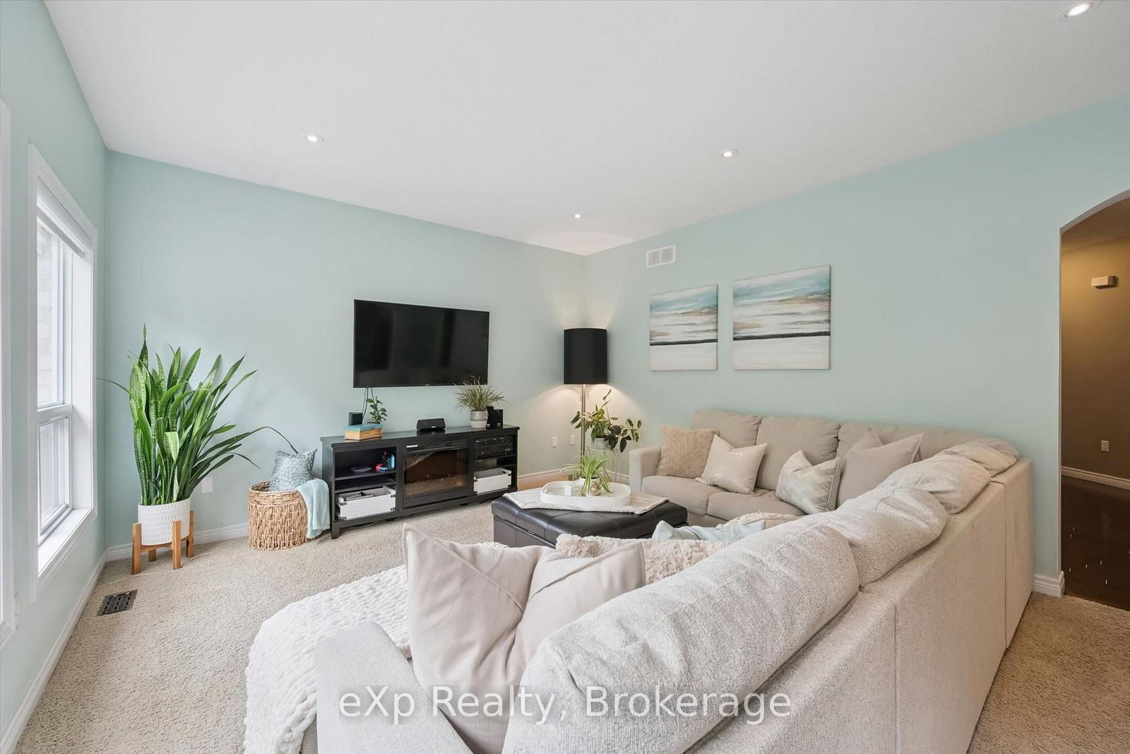 41 Westra Drive • Guelph, ON photo 11
