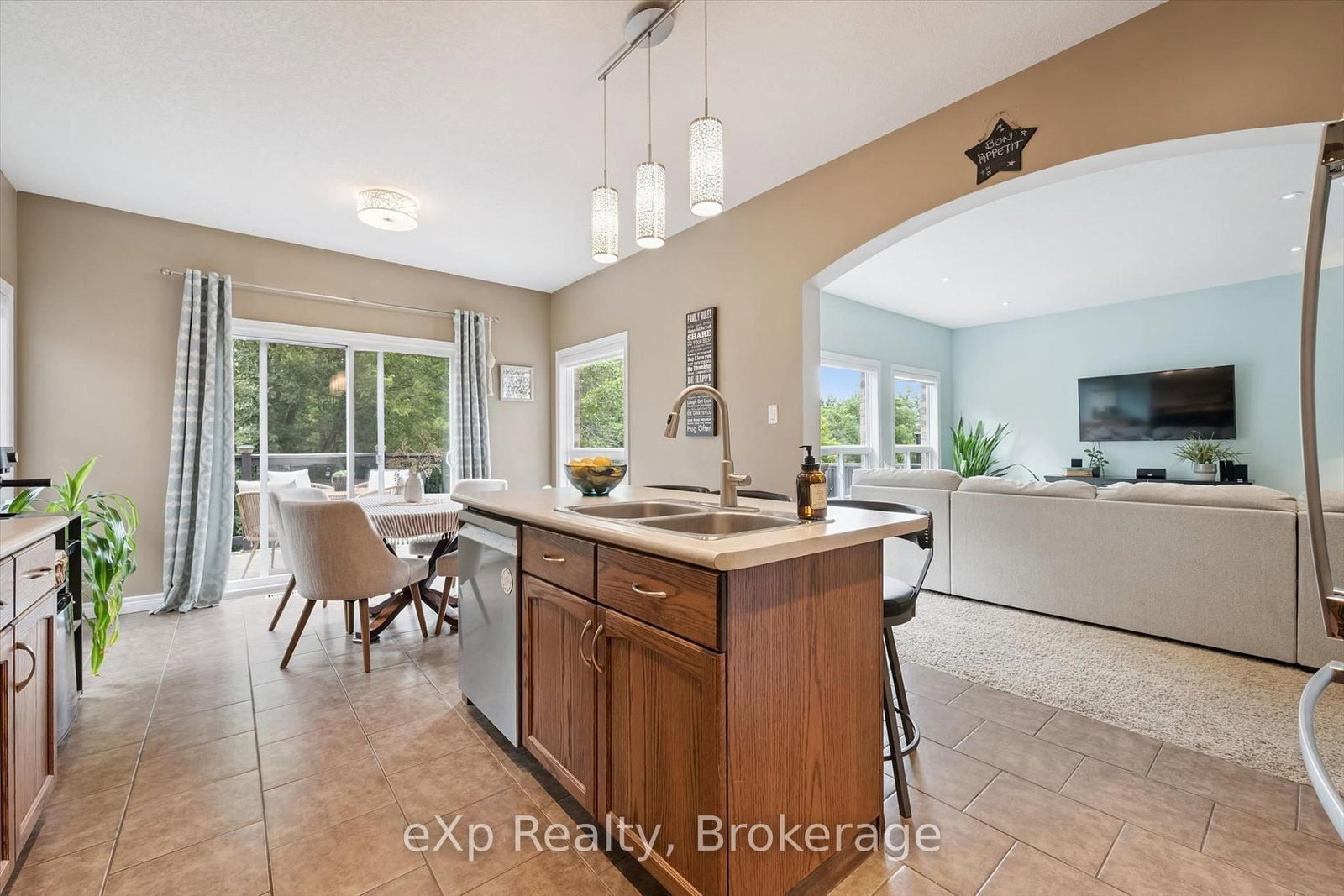 41 Westra Drive • Guelph, ON photo 17