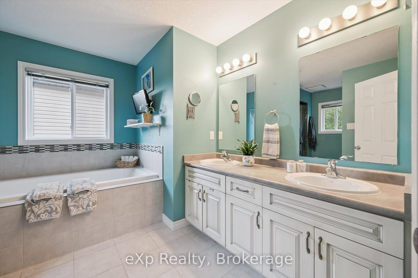 41 Westra Drive • Guelph, ON photo 23