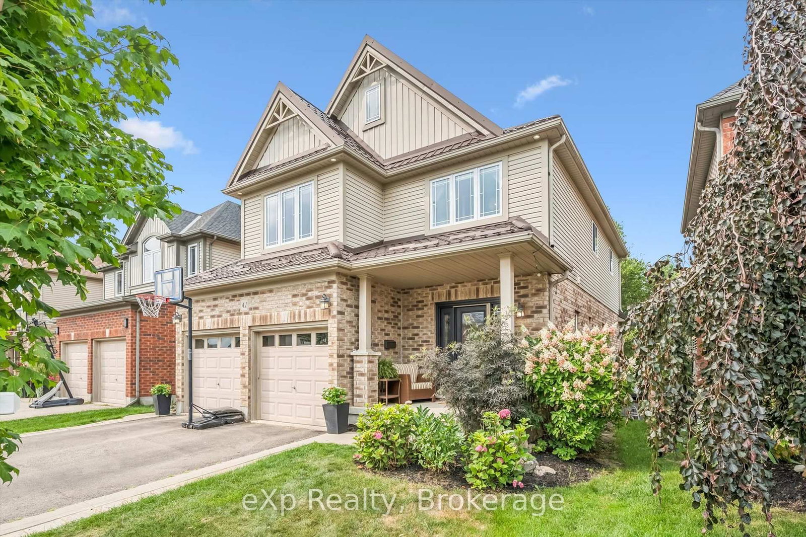 41 Westra Drive • Guelph, ON photo 5