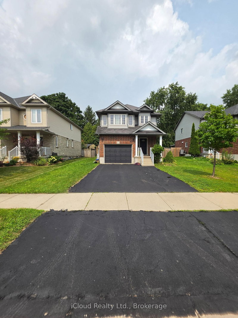 745 Reid Crescent
