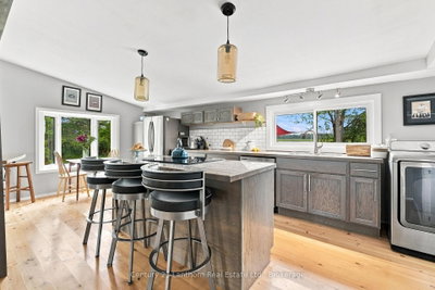 1083 County Road 5 • Prince Edward County, ON photo 6