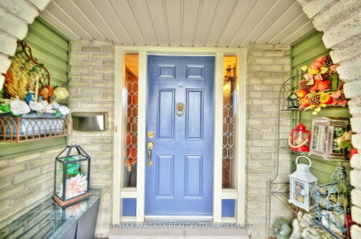 698 Buffalo Road • Fort Erie, ON photo 4