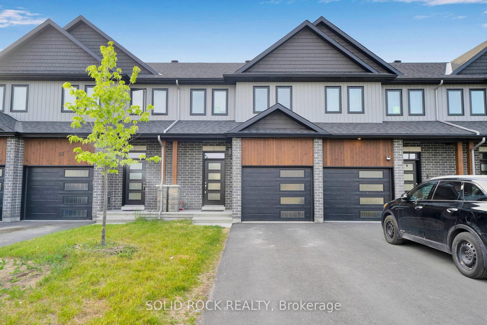 54 Griffith Way • Carleton Place, ON photo 2