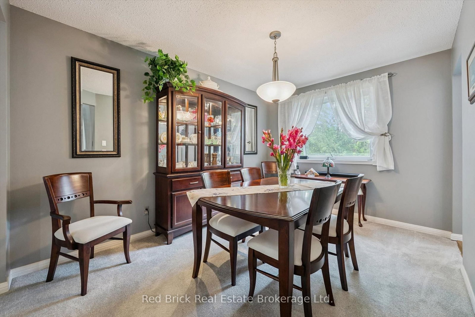 2 Woodborough Road • Guelph, ON photo 11