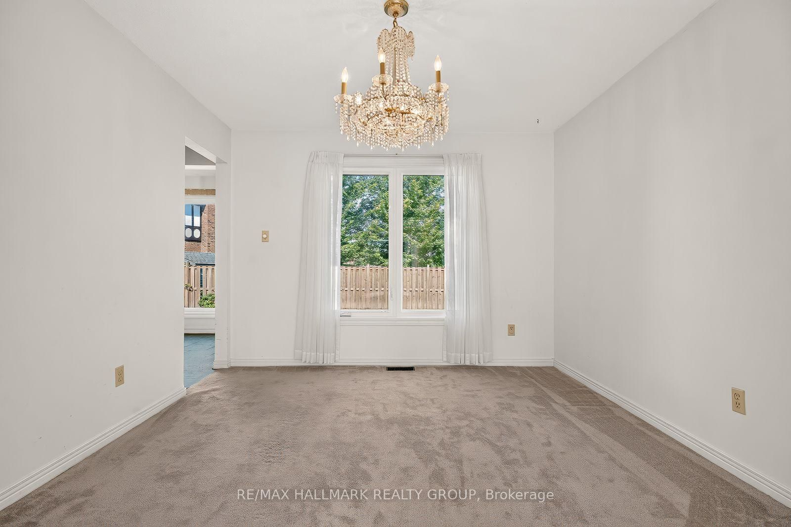 38 Bateman Drive • Ottawa, ON photo 10