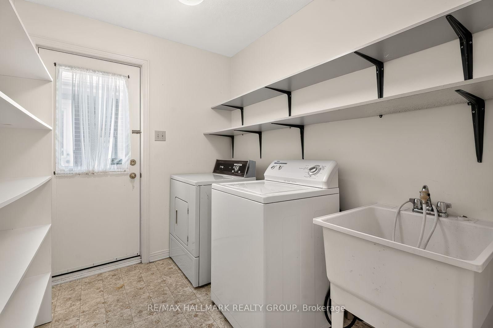 38 Bateman Drive • Ottawa, ON photo 19