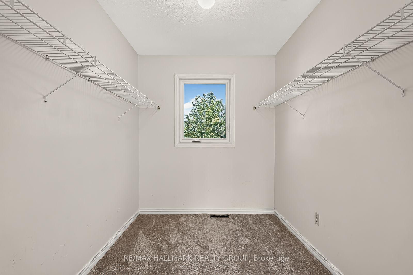 38 Bateman Drive • Ottawa, ON photo 27