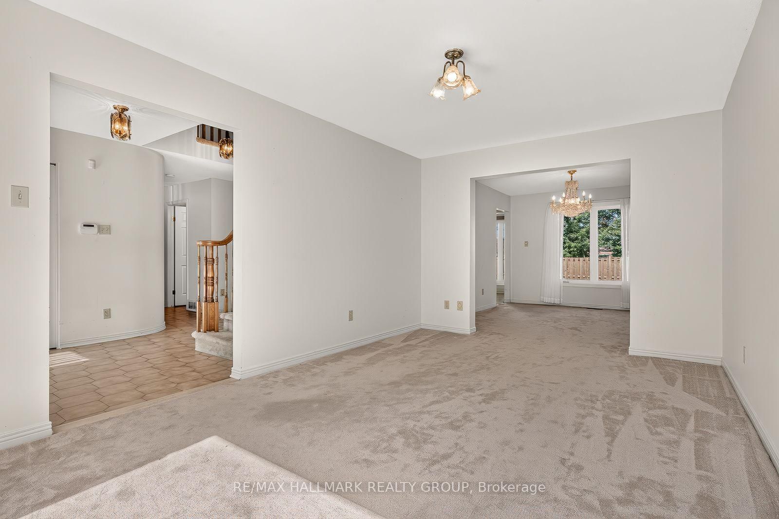 38 Bateman Drive • Ottawa, ON photo 9