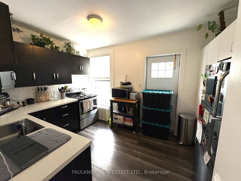 2 - #2 - 410 Lewis Street