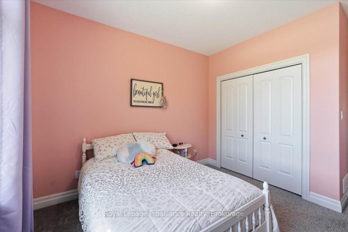 63 Hiddenvalley Drive • Belleville, ON photo 21