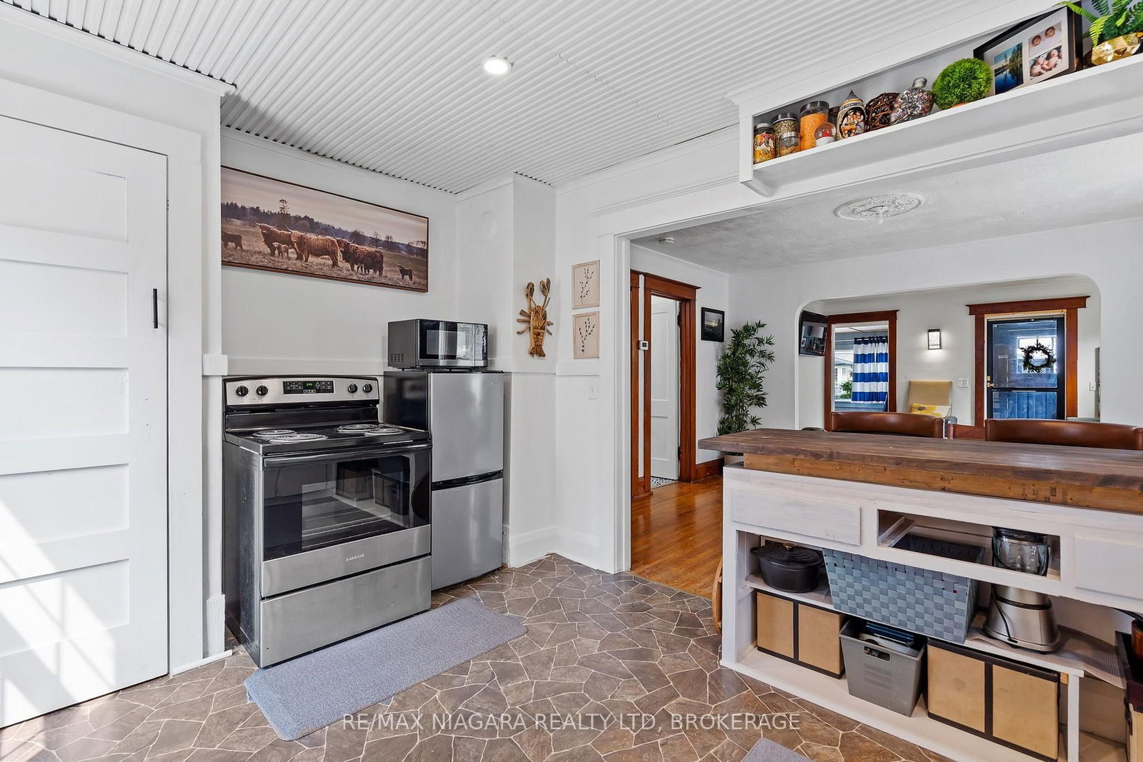 214 Kent Street • Port Colborne, ON photo 10
