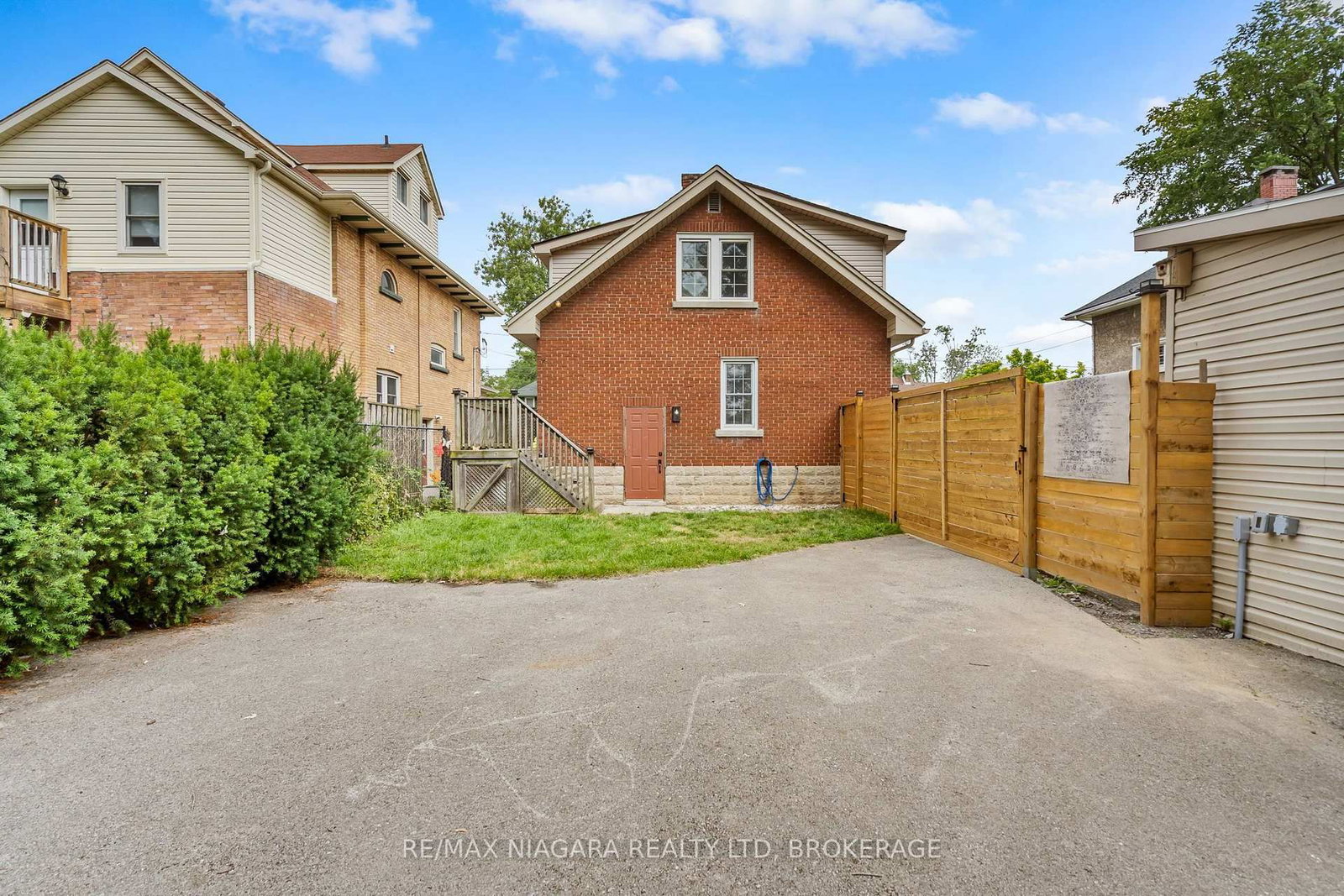 214 Kent Street • Port Colborne, ON photo 26