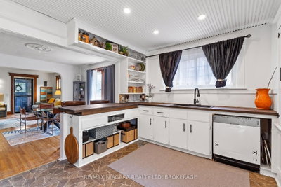 214 Kent Street • Port Colborne, ON photo 9