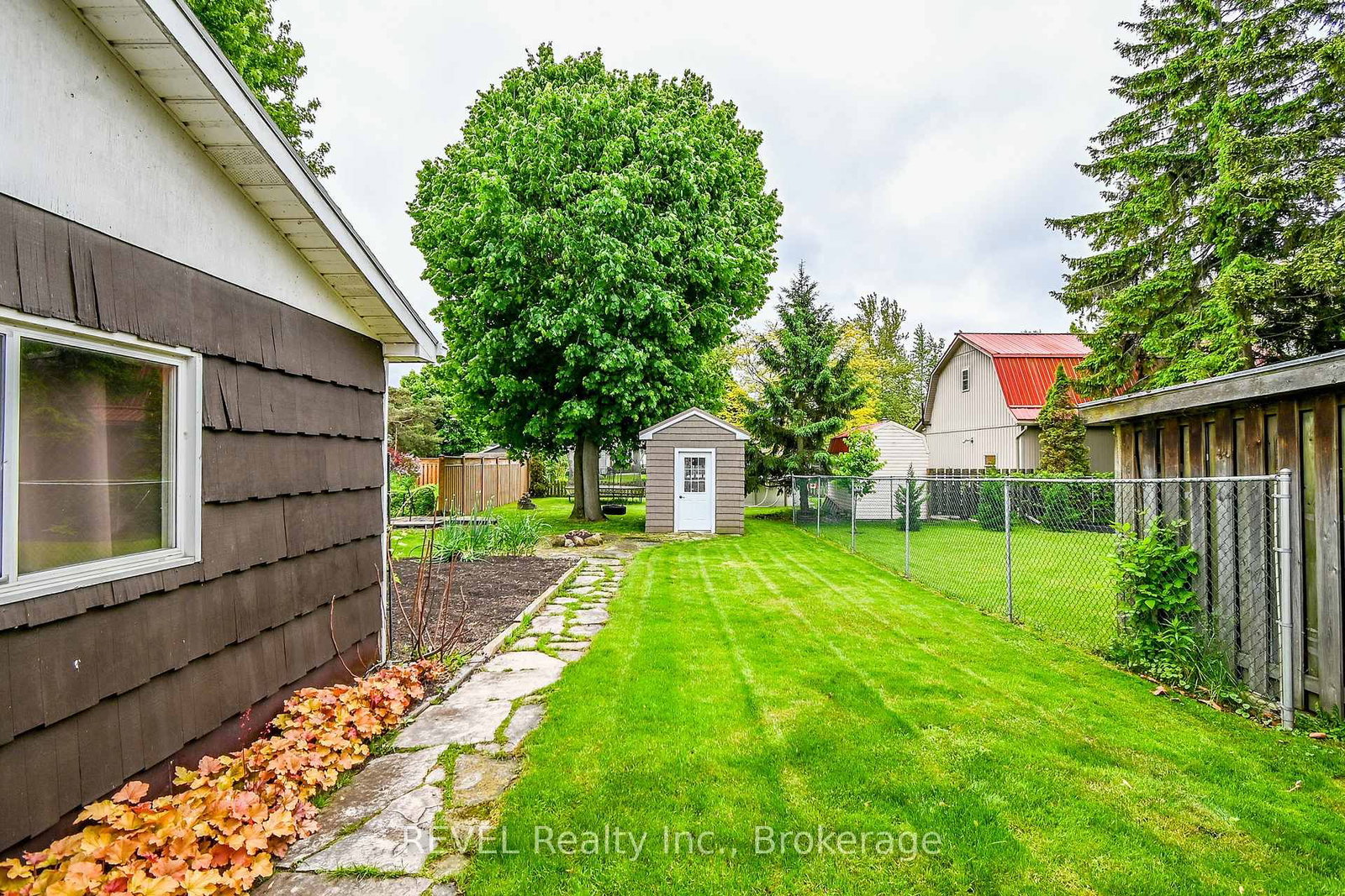 298 Stanley Street • Port Colborne, ON photo 34