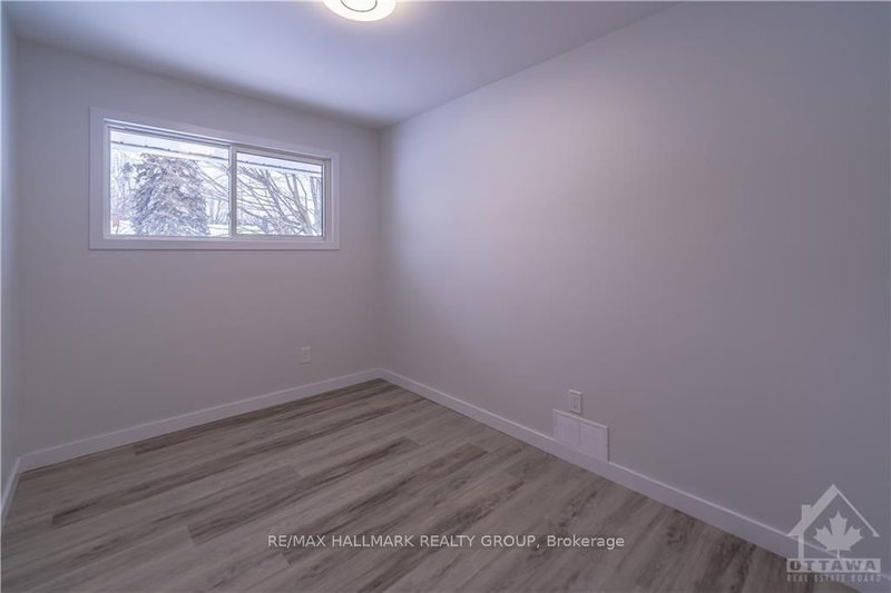 759 ADAMS Ave photo 5