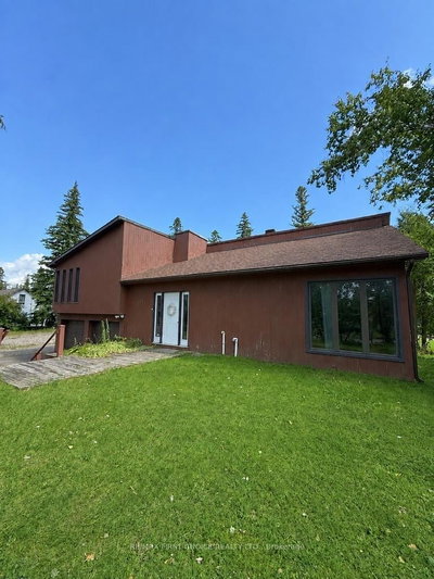 109-111 Hillcrest Road • Greenstone, ON photo 2