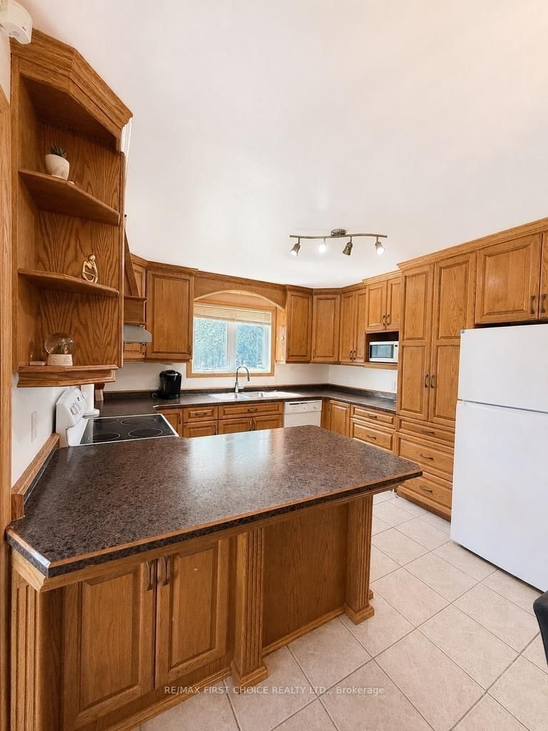 109-111 Hillcrest Road • Greenstone, ON photo 4