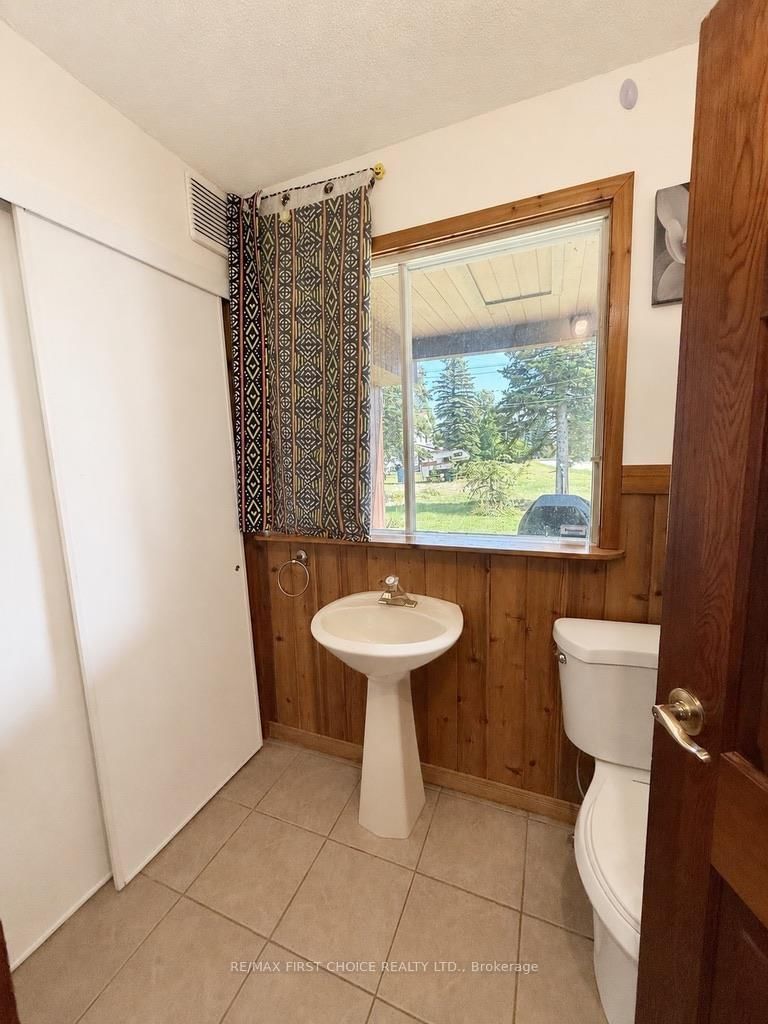 109-111 Hillcrest Road • Greenstone, ON photo 9