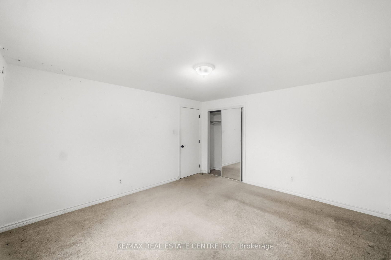 10-76 Borden Pkwy, Kitchener, view 12