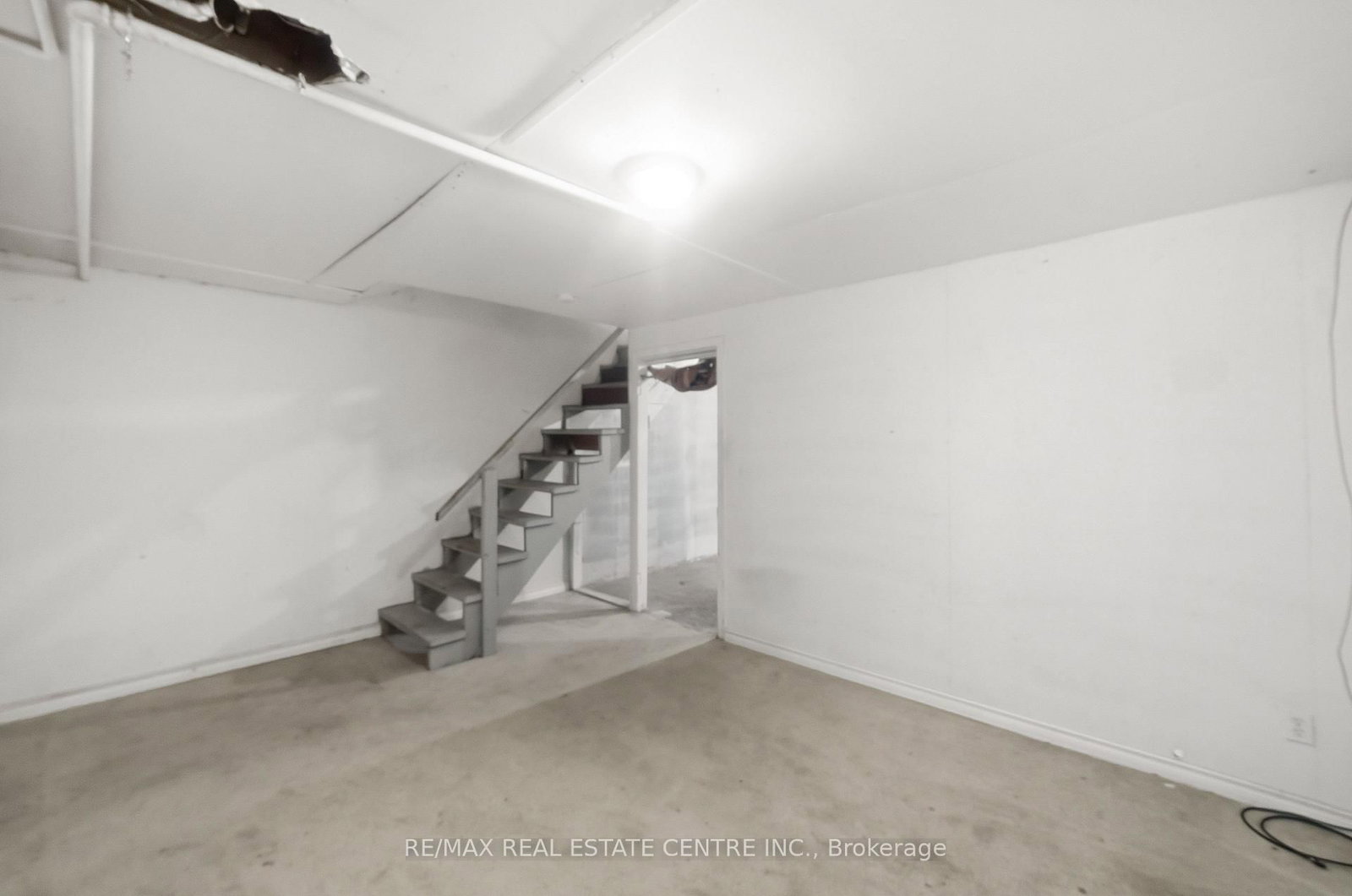 10-76 Borden Pkwy, Kitchener, view 21