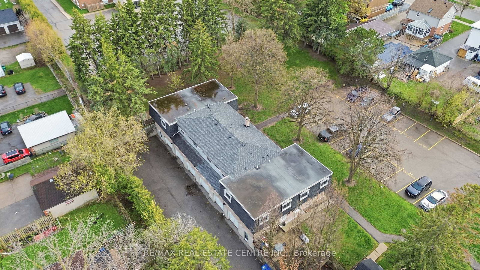 10-76 Borden Pkwy, Kitchener, view 25