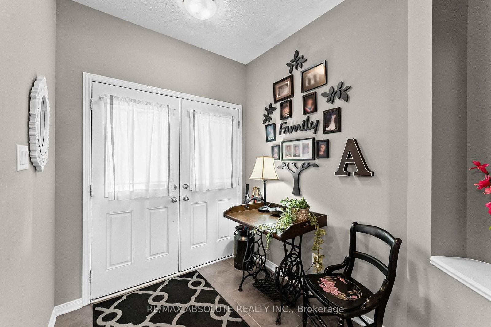 189 Edey Street • Arnprior, ON photo 4