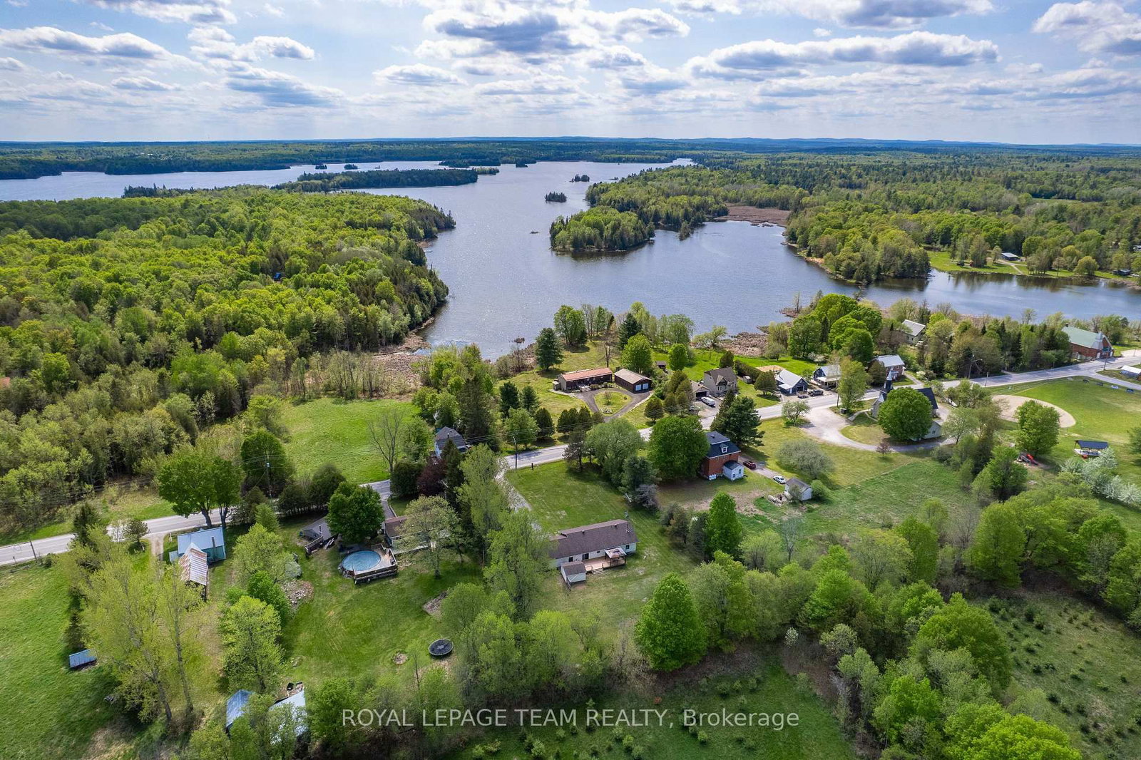 2754 Tatlock Road • Clayton, ON photo 2