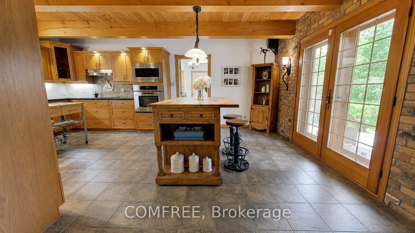 7925 Resolute Way • Metcalfe, ON photo 10