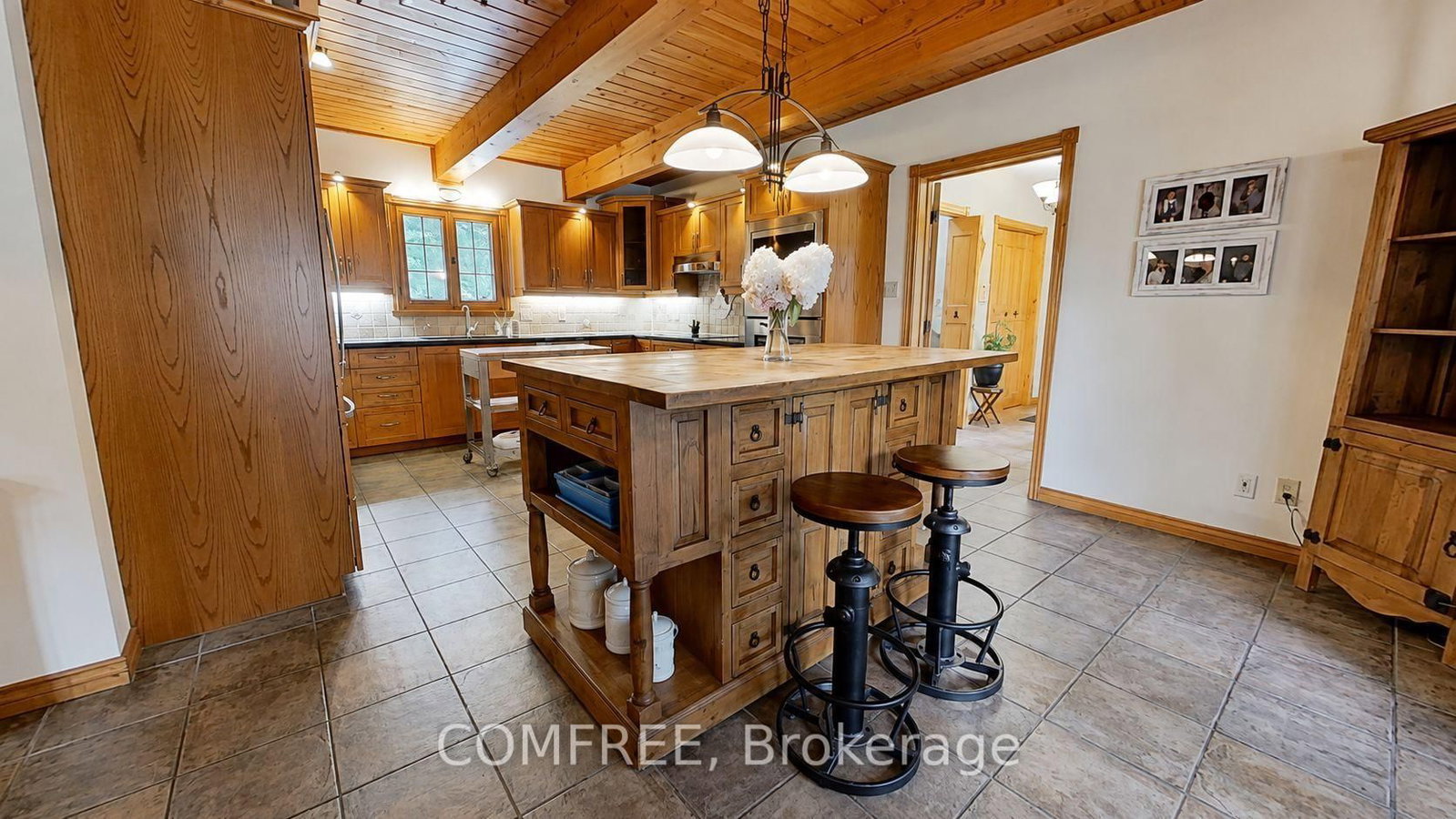 7925 Resolute Way • Metcalfe, ON photo 11