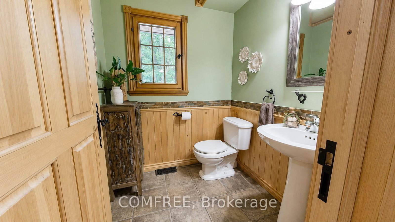 7925 Resolute Way • Metcalfe, ON photo 15