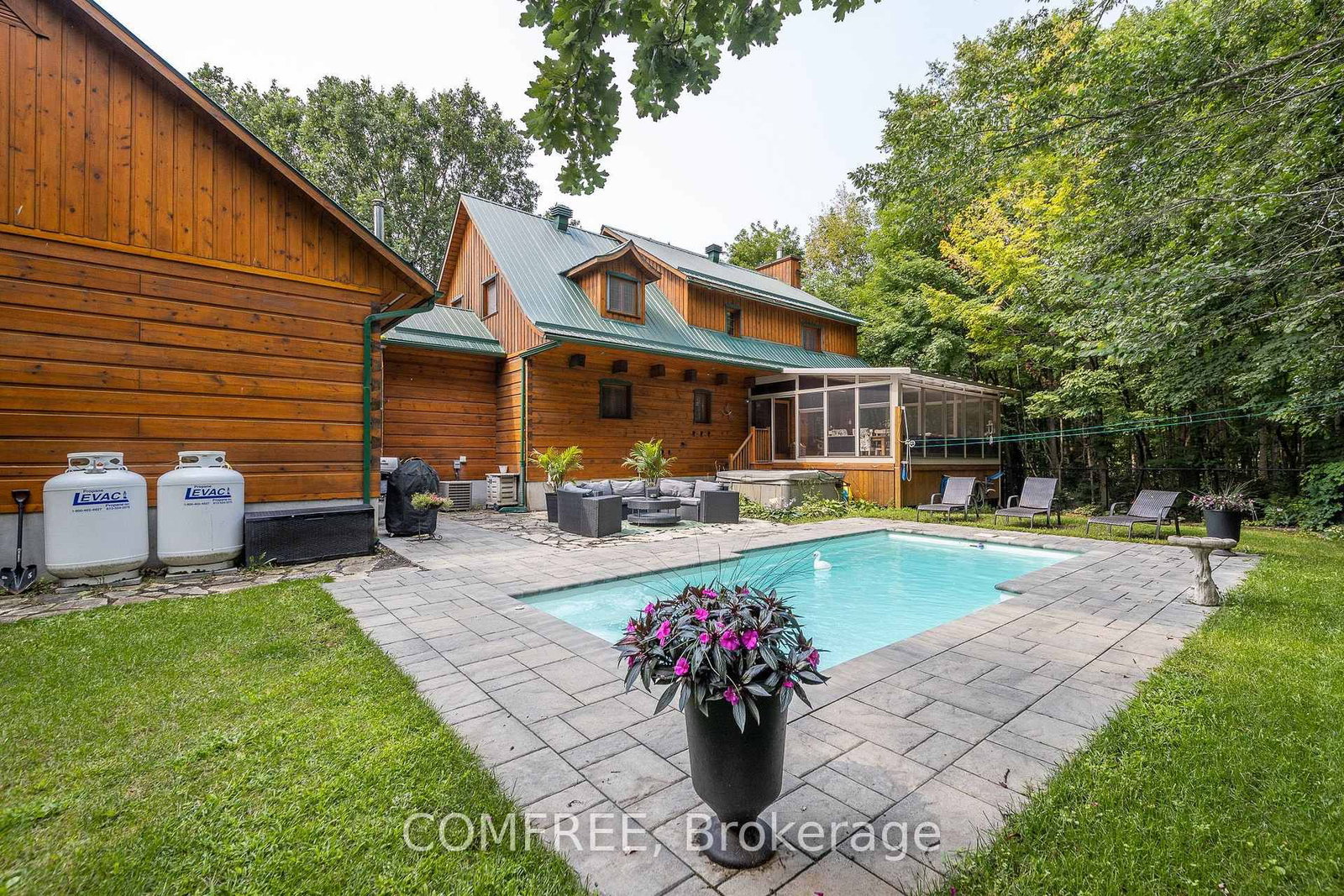 7925 Resolute Way • Metcalfe, ON photo 33