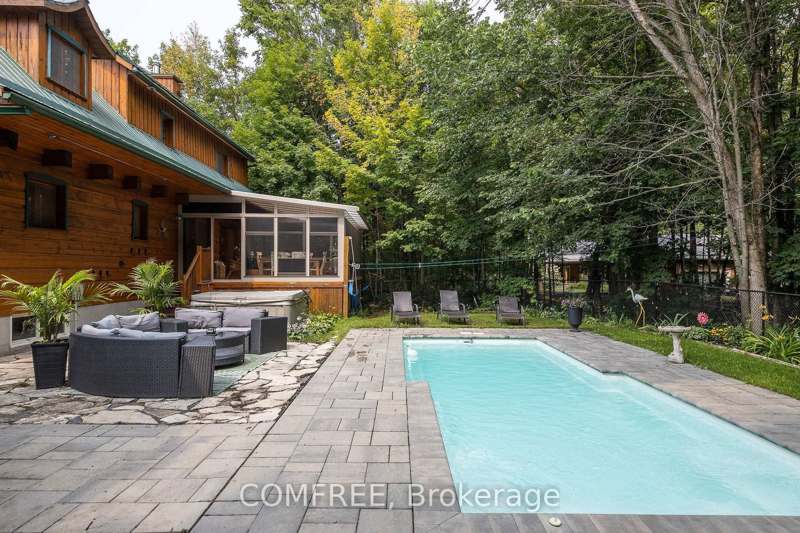 7925 Resolute Way • Metcalfe, ON photo 35