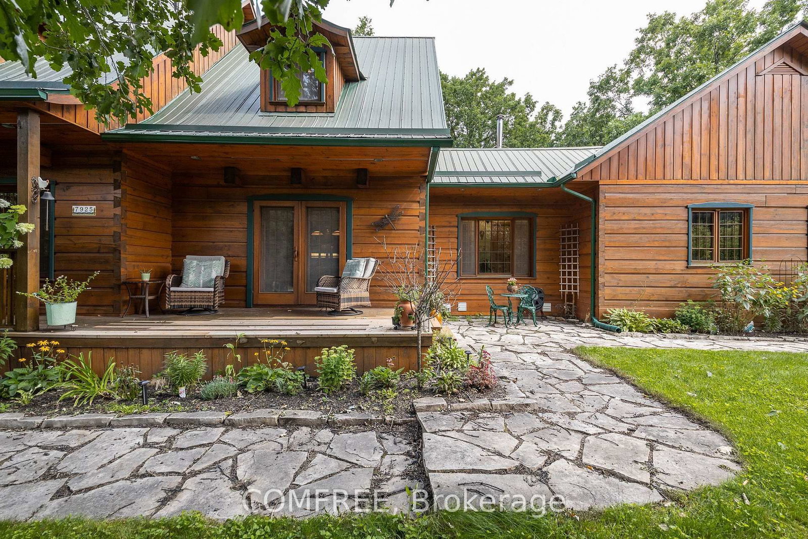 7925 Resolute Way • Metcalfe, ON photo 4