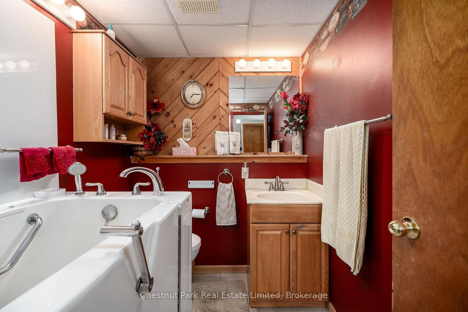 4 First Avenue • Prince Edward County, ON photo 26