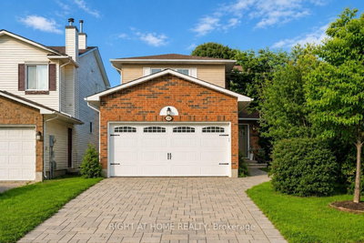 25 Waterton Crescent • Kanata, ON photo 2