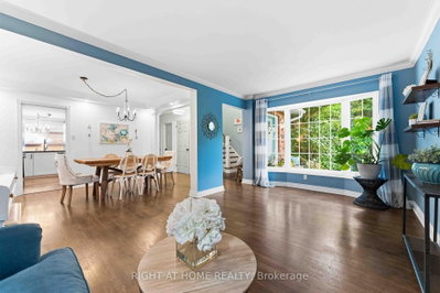25 Waterton Crescent • Kanata, ON photo 8