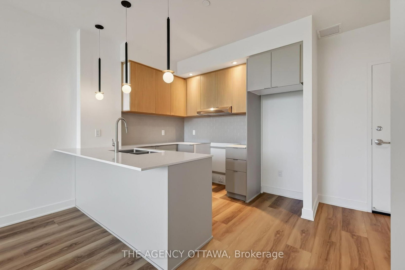 3085 Riverside Drive • #308 • Ottawa, ON photo 6