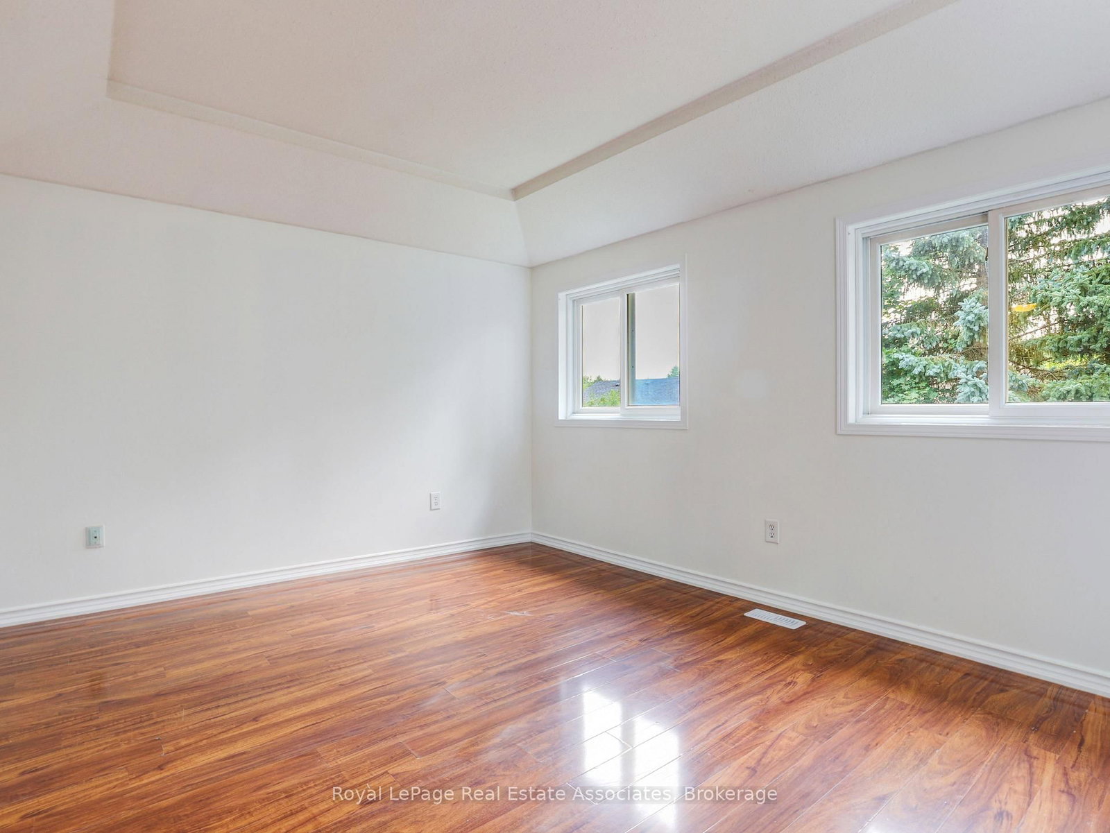 26 Mclachlan Place • Guelph, ON photo 11