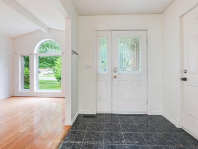 26 Mclachlan Place • Guelph, ON photo 3