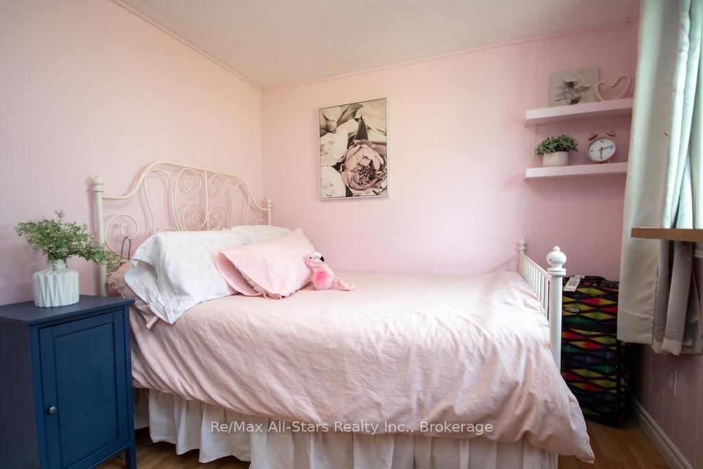 9 Riverside Drive • Kawartha Lakes, ON photo 32