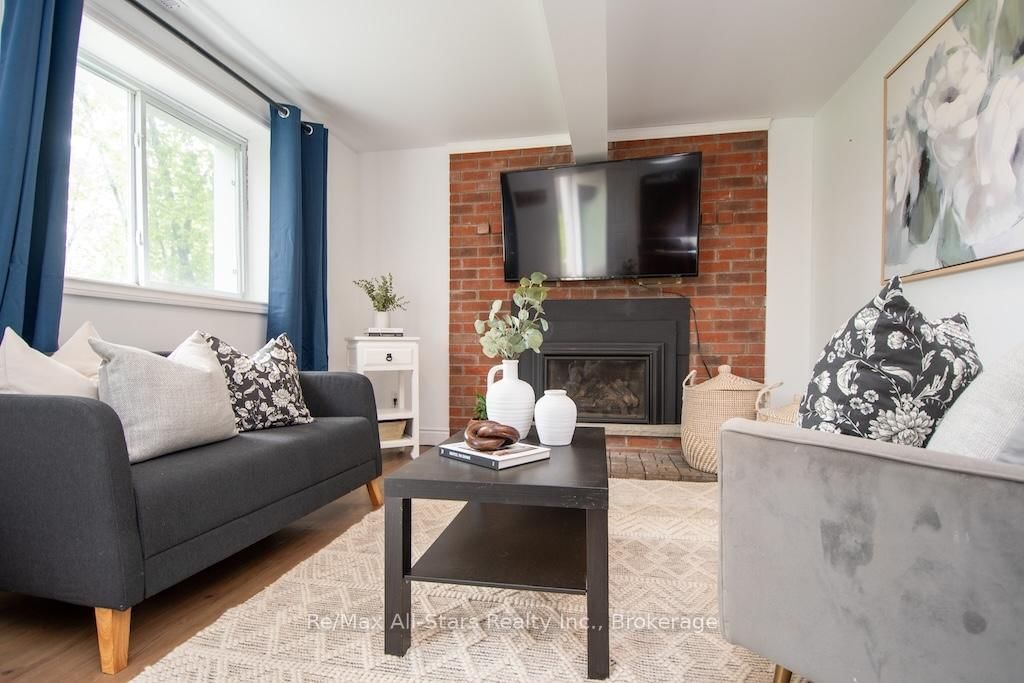 9 Riverside Drive • Kawartha Lakes, ON photo 4
