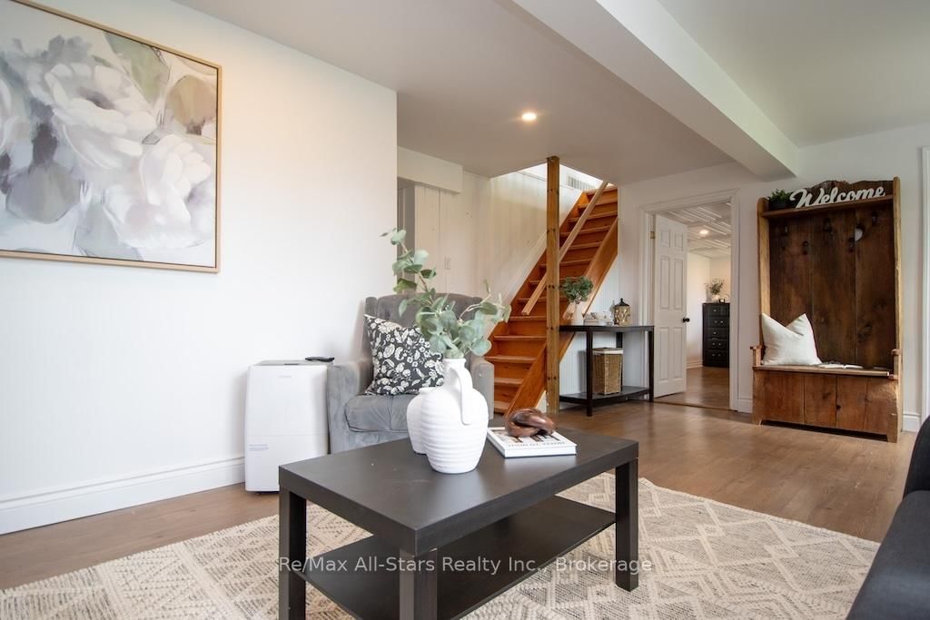 9 Riverside Drive • Kawartha Lakes, ON photo 8