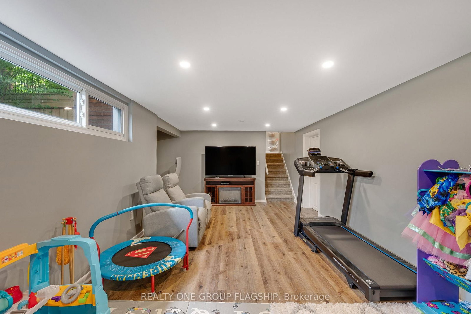 118 Princeton Drive • Hamilton, ON photo 33