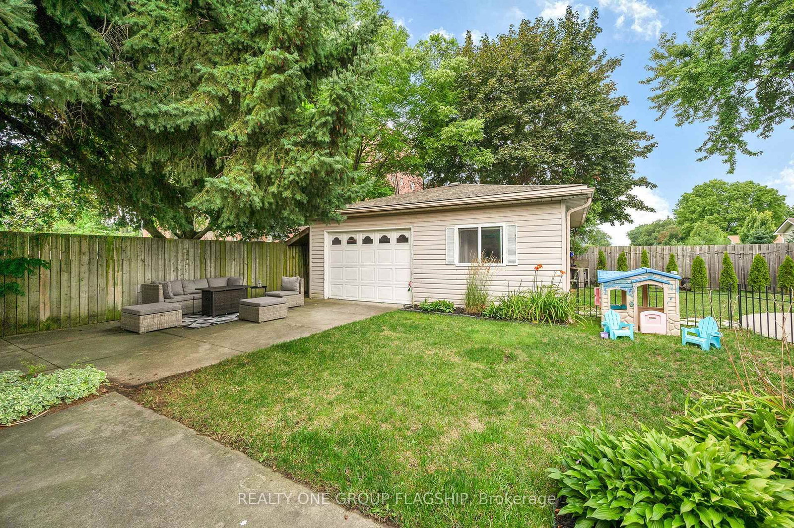 118 Princeton Drive • Hamilton, ON photo 35