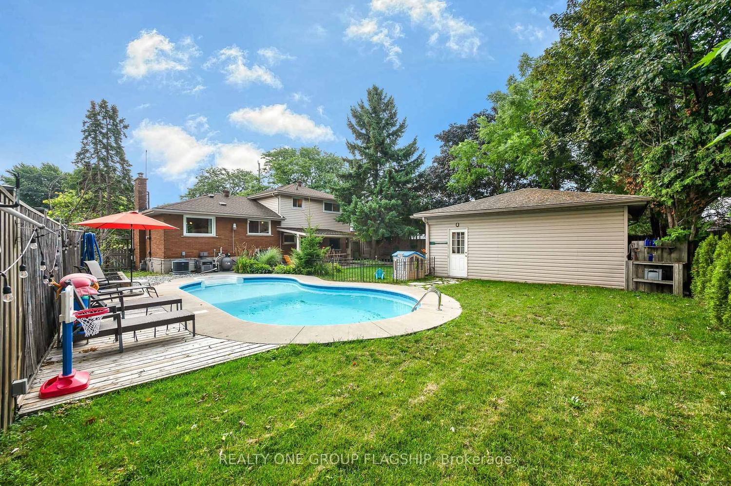 118 Princeton Drive • Hamilton, ON photo 37