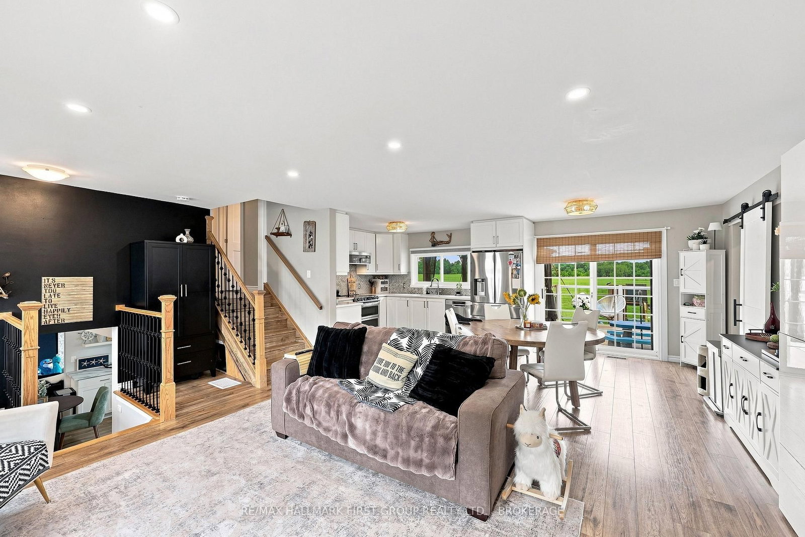 19 Sunset Lane • Kingston, ON photo 9
