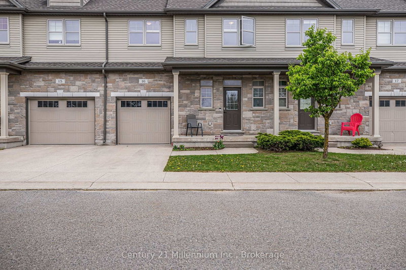 Unit #16 - 935 Goderich Street